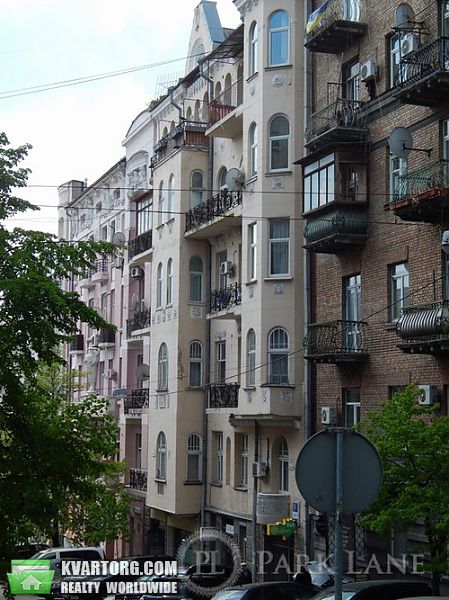Sell 2-room apartment. Киев, Костельная — photo 1