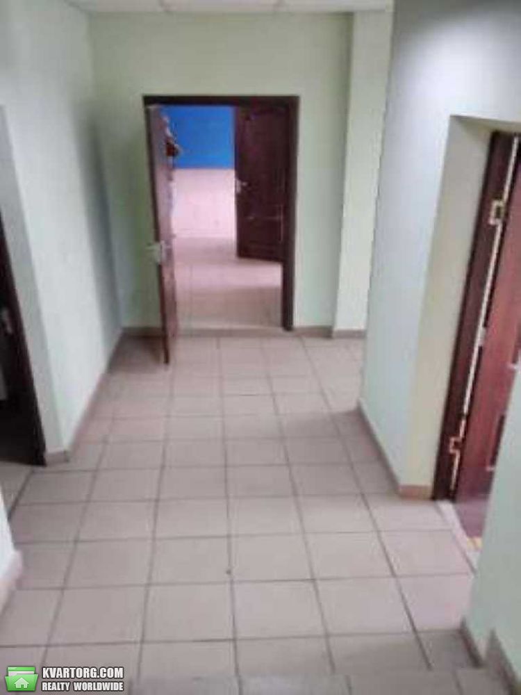 Rent out office. Киев,  Новоконстантиновская — photo 1