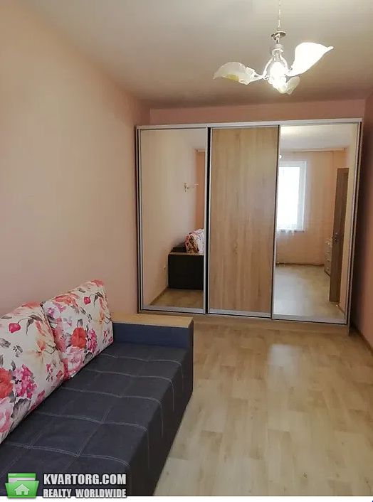 Rent out 1-room apartment. Киев, Сергея Данченко — photo 1