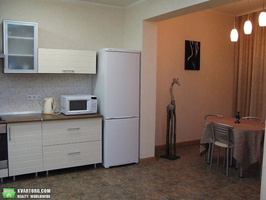 Rent out 3-room apartment. Киев,  Дмитриевская — photo 8