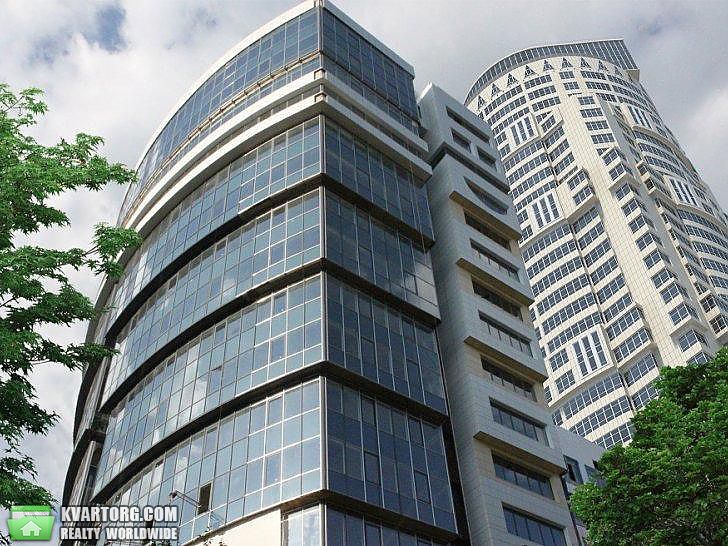 Rent out 3-room apartment. Киев,  Кловский спуск — photo 9