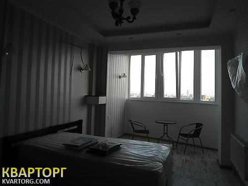 Rent out 3-room apartment. Одесса, Базарная — photo 1