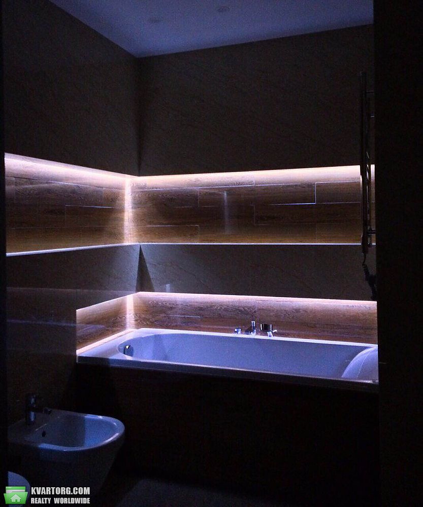Sell 4-room apartment. Днепропетровск, Мандрыковская — photo 1