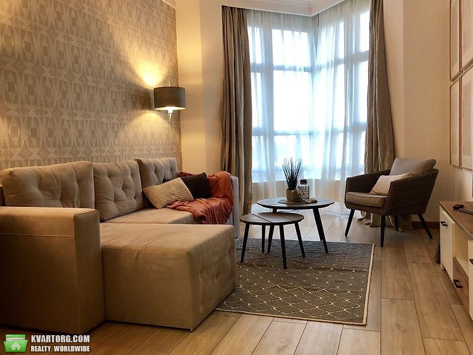 Rent out 2-room apartment. Киев, Саперное Поле — photo 1