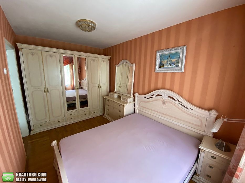 Sell 3-room apartment. Киев,  Вышгородская — photo 1