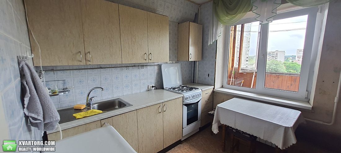 Rent out 1-room apartment. Киев,  Пражская — photo 10