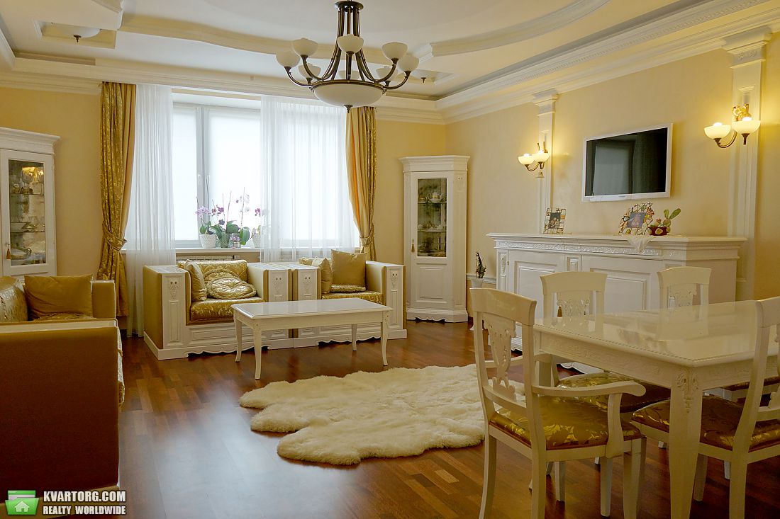 Rent out 3-room apartment. Киев,  Вышгородская — photo 3