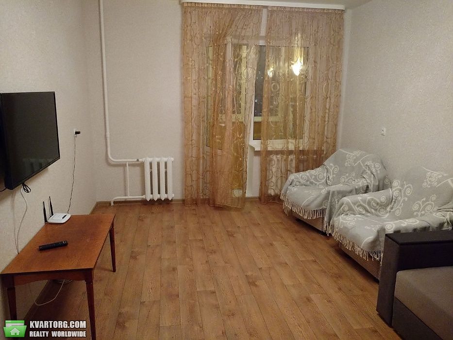 Rent out 2-room apartment. Киев,  Пчелки — photo 9