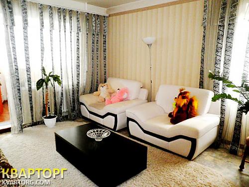 Rent out 2-room apartment. Одесса, Сахарова — photo 1