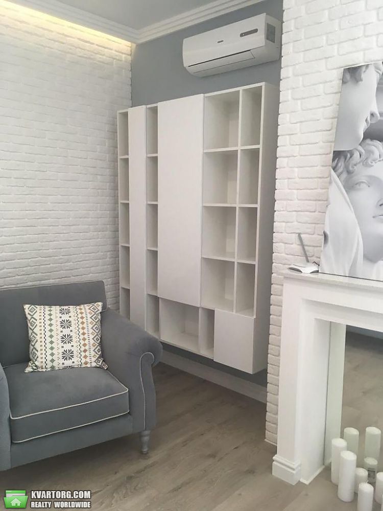 Rent out 2-room apartment. Киев,  Златоустовская — photo 2