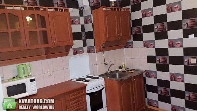 Rent out 3-room apartment. Киев,  Урловская — photo 4