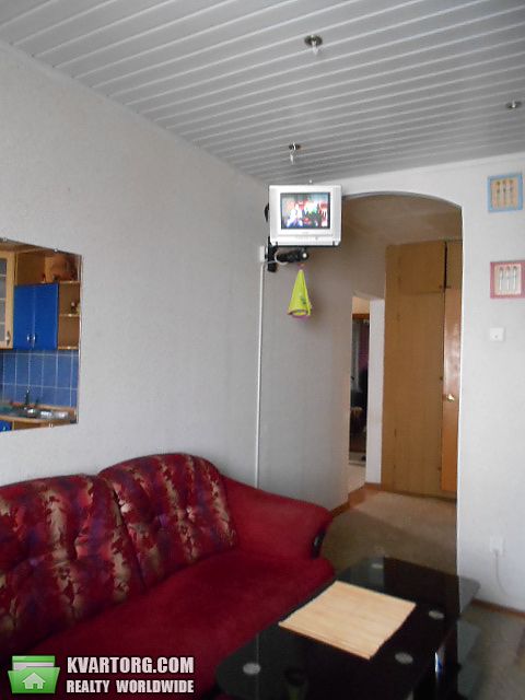 Rent out 2-room apartment. Киев,  Лисковская — photo 2