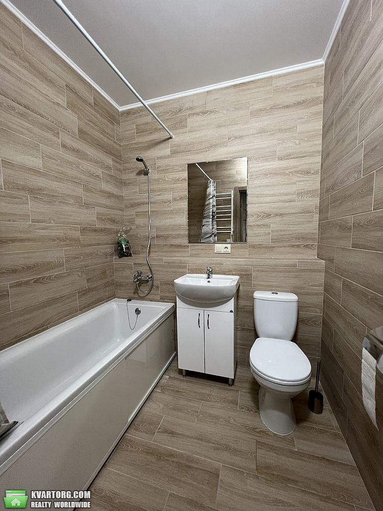 Rent out 1-room apartment. Киев,  Мишуги — photo 2