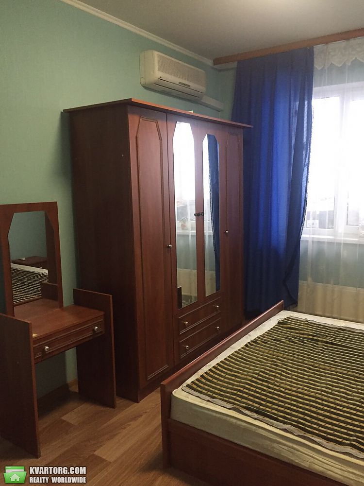Rent out 2-room apartment. Киев,  Глушкова пр — photo 1