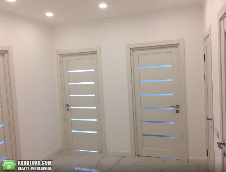Sell 2-room apartment. Киев,  Лебедева — photo 3