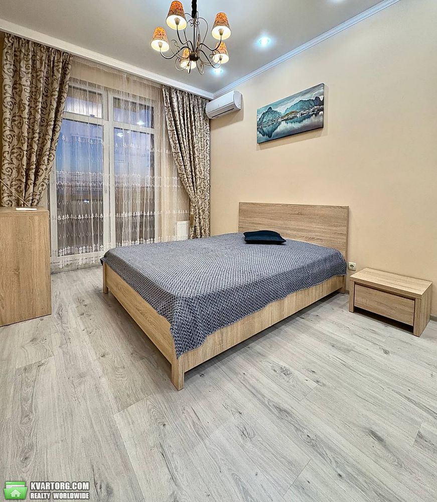 Rent out 1-room apartment. Одесса, Італійський бульвар — photo 1