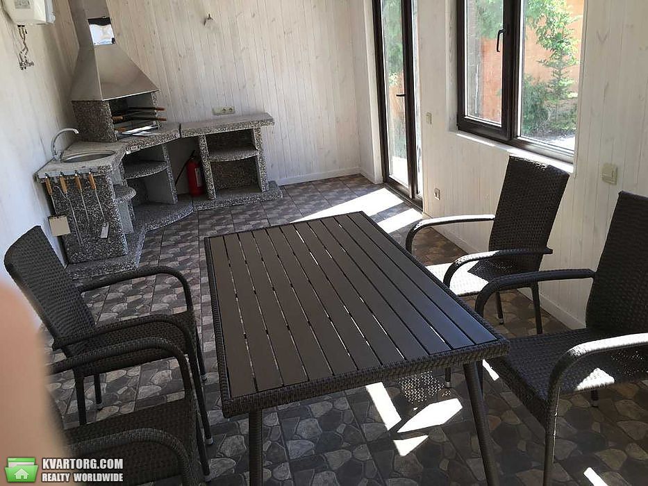 Rent out house. Киев, Садовая — photo 8