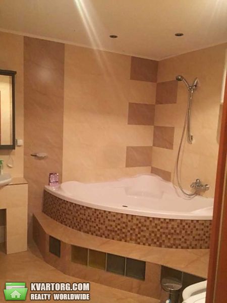 Rent out 3-room apartment. Киев,  Северная — photo 9