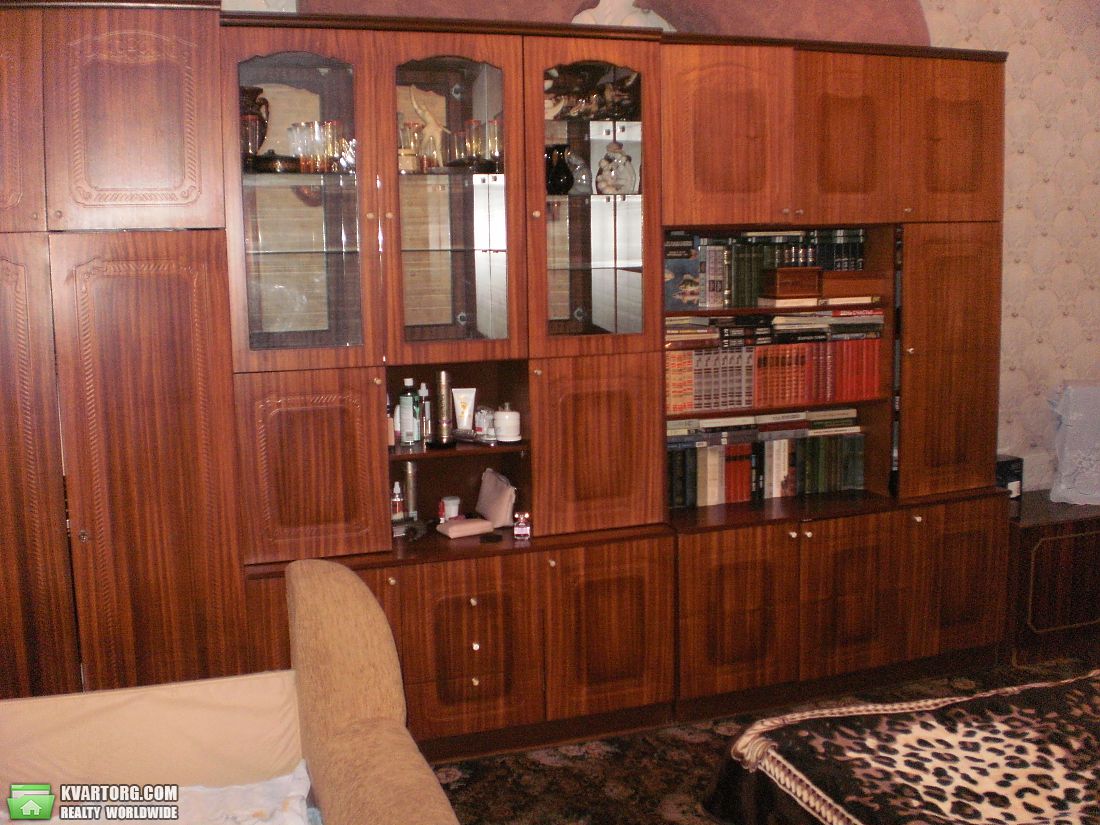 Rent out 2-room apartment. Киев, ул. Рижская — photo 3