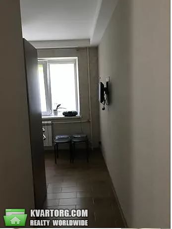 Rent out 2-room apartment. Киев,  Волгоградская — photo 5