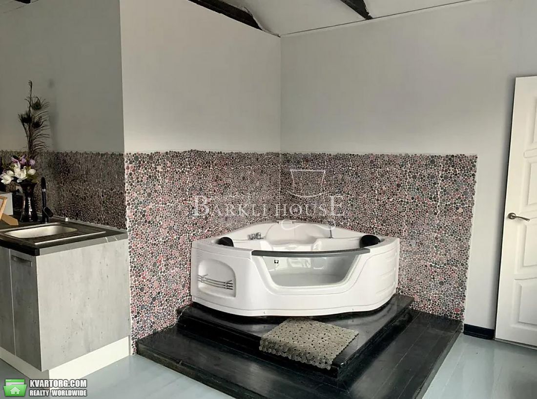 Rent out house. Киев,  Метрологическая — photo 8