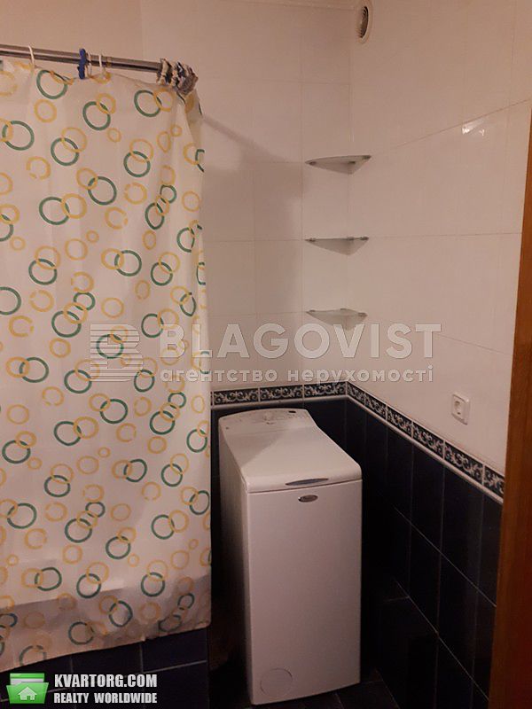 Sell 3-room apartment. Киев,  Урловская — photo 9