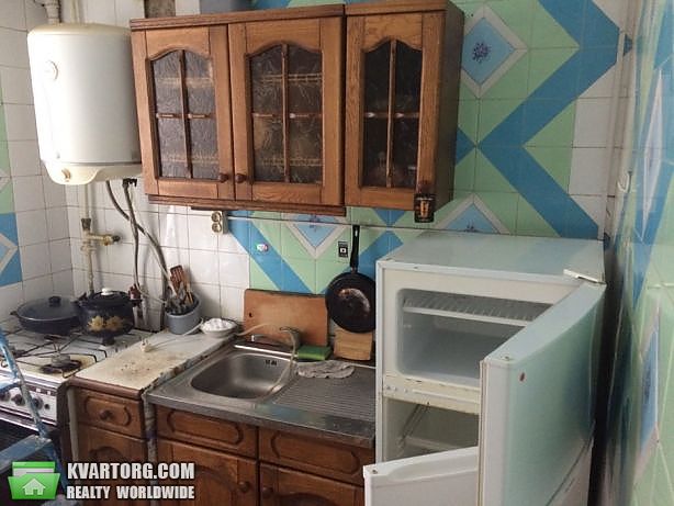 Rent out 2-room apartment. Киев,  Стадионная — photo 2