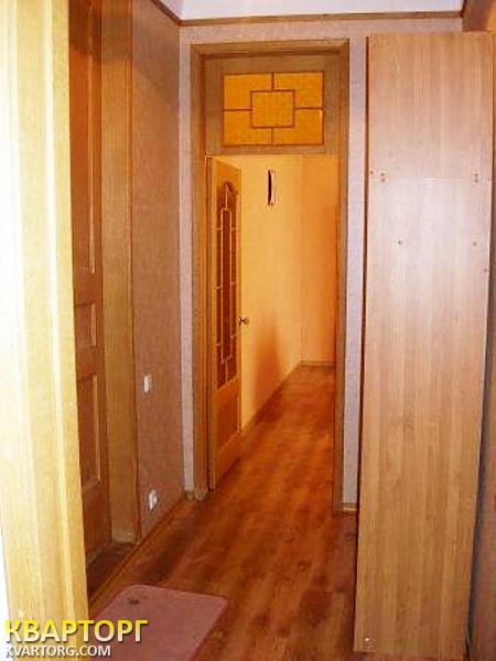 Rent out 2-room apartment. Киев,  Тарасовская — photo 3