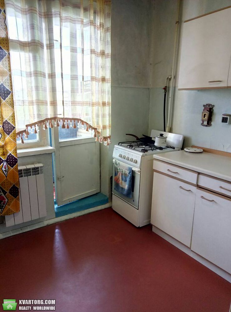 Rent out 1-room apartment. Киев, Драйзера — photo 4