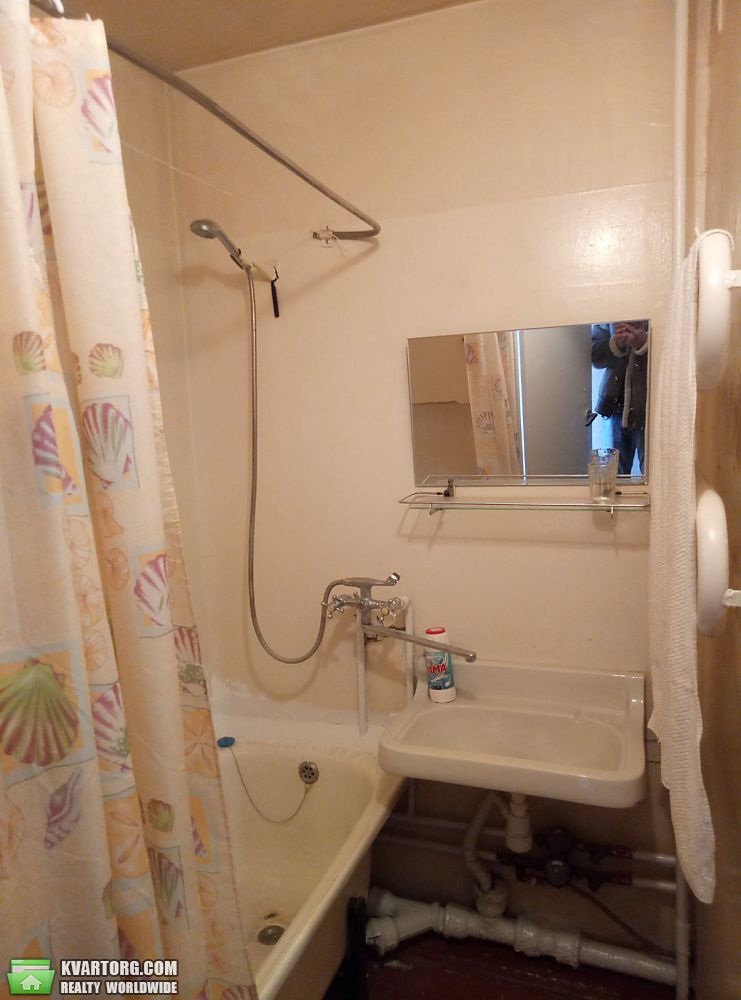 Rent out 2-room apartment. Киев, Лесной проспект — photo 4