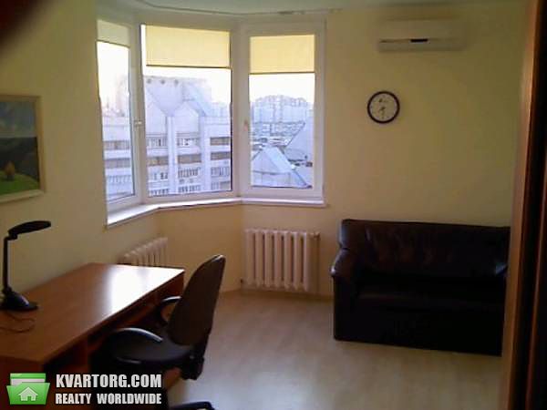 Rent out 3-room apartment. Киев,  Бажана — photo 6