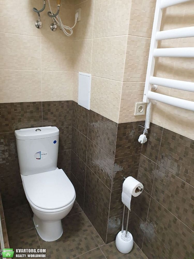 Rent out 1-room apartment. Киев, Никольско Слободская — photo 6