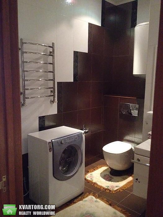 Rent out 3-room apartment. Киев,  Щорса — photo 10
