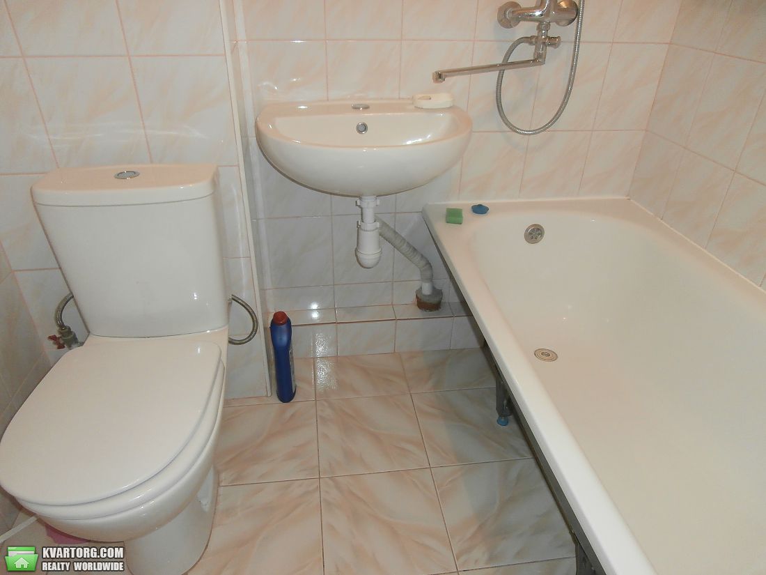 Rent out 1-room apartment. Киев,  Братиславская — photo 1