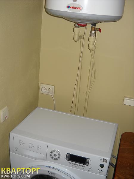 Rent out 3-room apartment. Киев, Завальная — photo 5