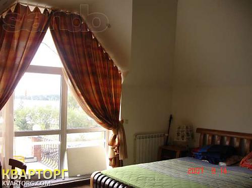 Sell house. Киев,  Богатырская — photo 1