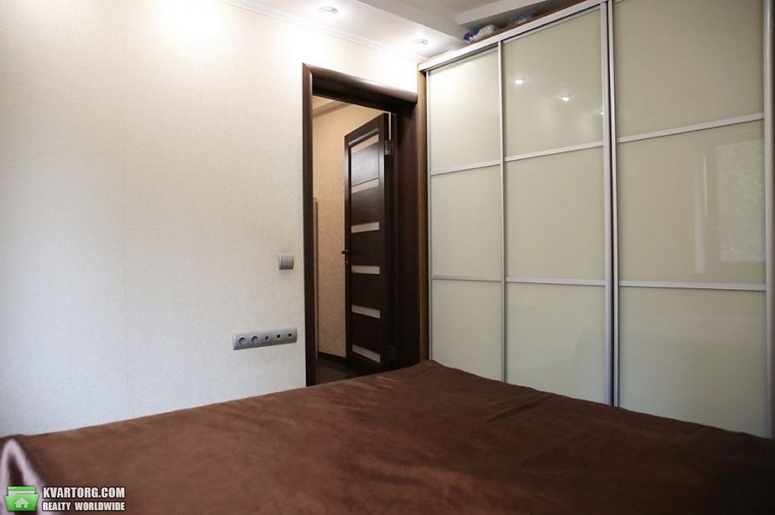 Sell 3-room apartment. Киев,  Волгоградская — photo 5