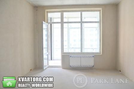 Rent out 3-room apartment. Киев, Драгомирова — photo 4