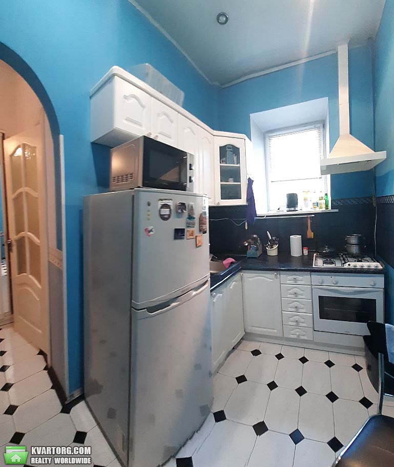 Rent out 2-room apartment. Киев,  Жилянская — photo 5
