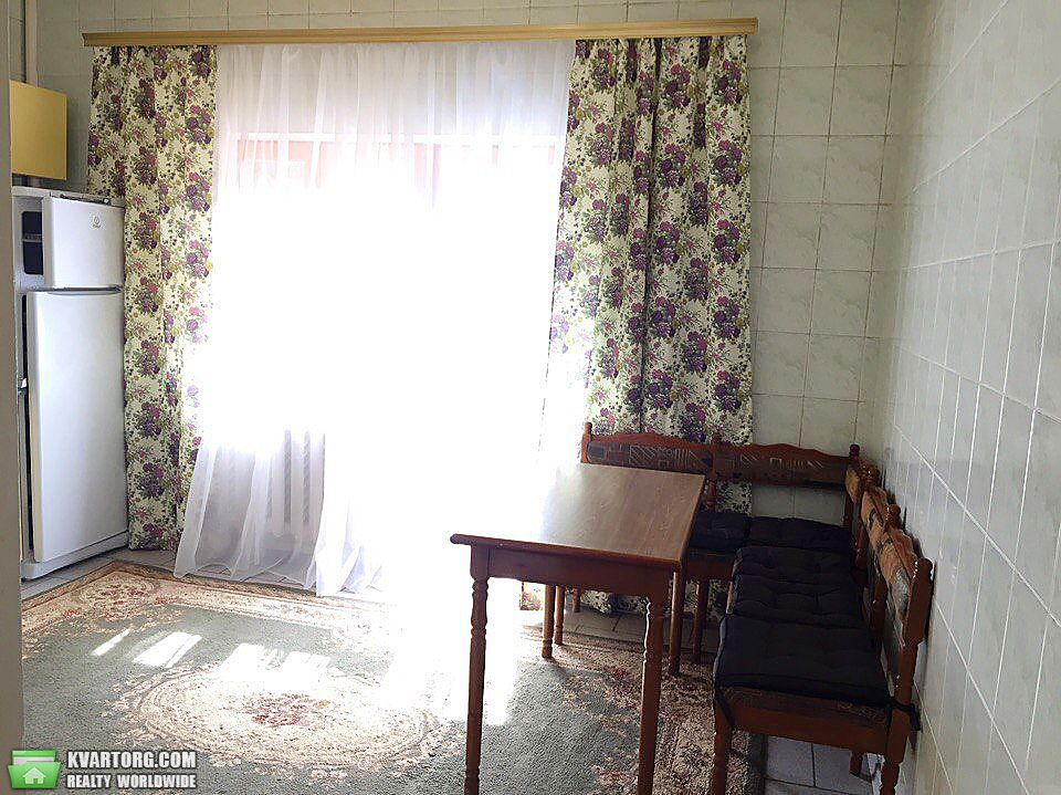 Rent out 3-room apartment. Киев,  Раевского — photo 9