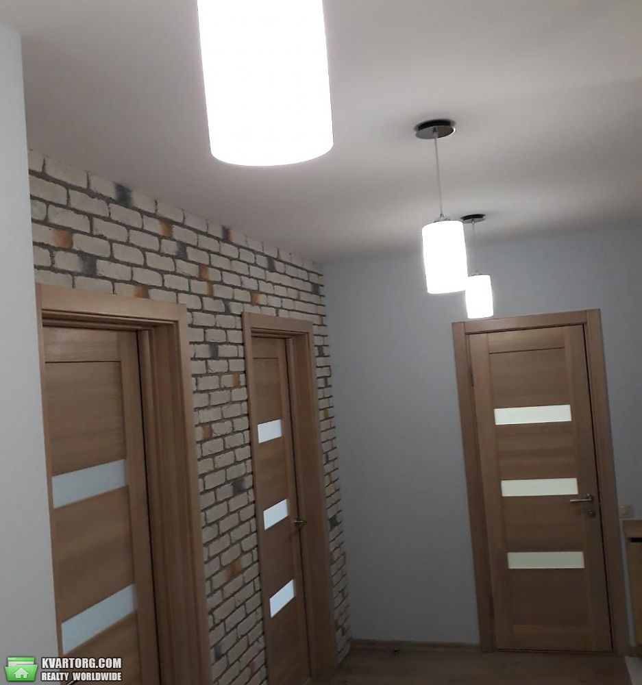 Rent out 2-room apartment. Киев,  Голосеевская — photo 4