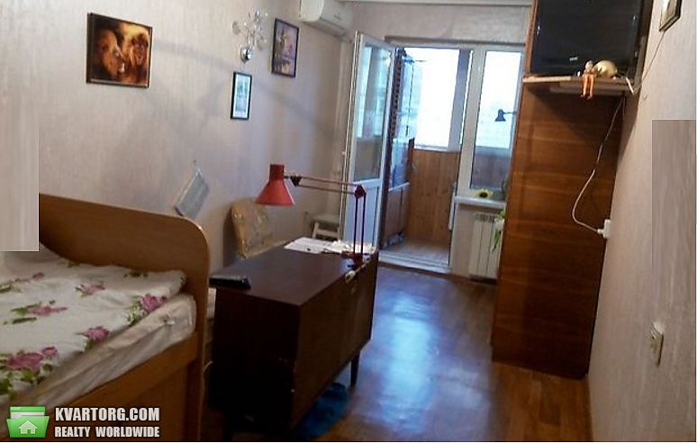 Sell 3-room apartment. Киев,  Приречная — photo 4