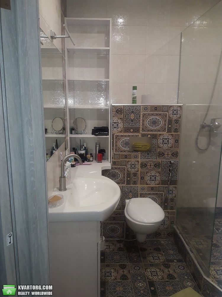 Rent out 2-room apartment. Киев,  Голосеевская — photo 8