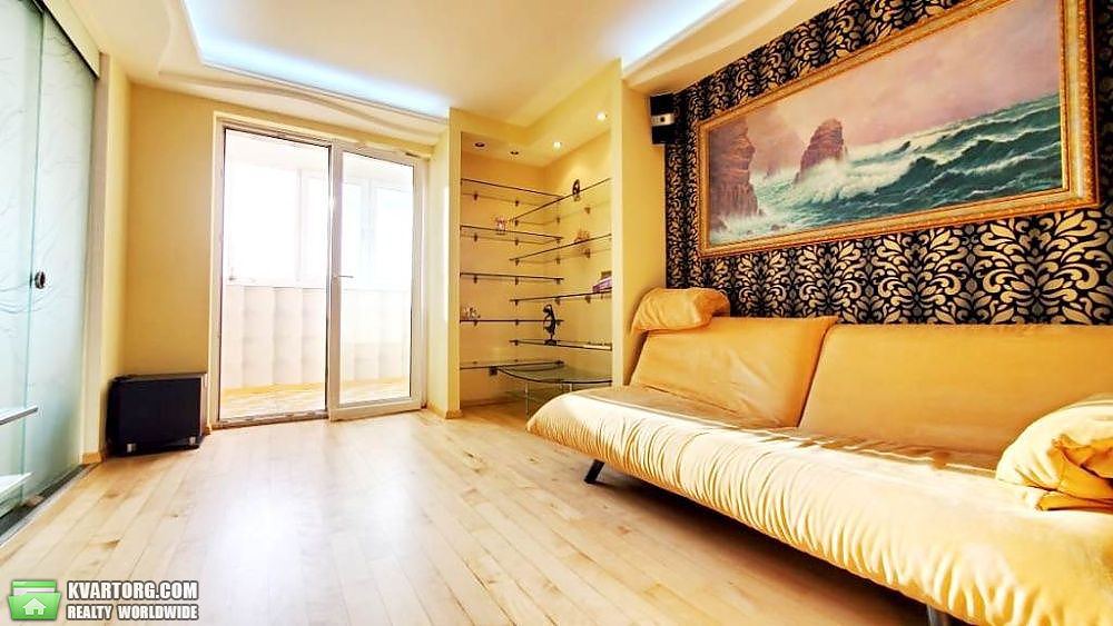 Sell 3-room apartment. Киев,  Машиностроительная — photo 2