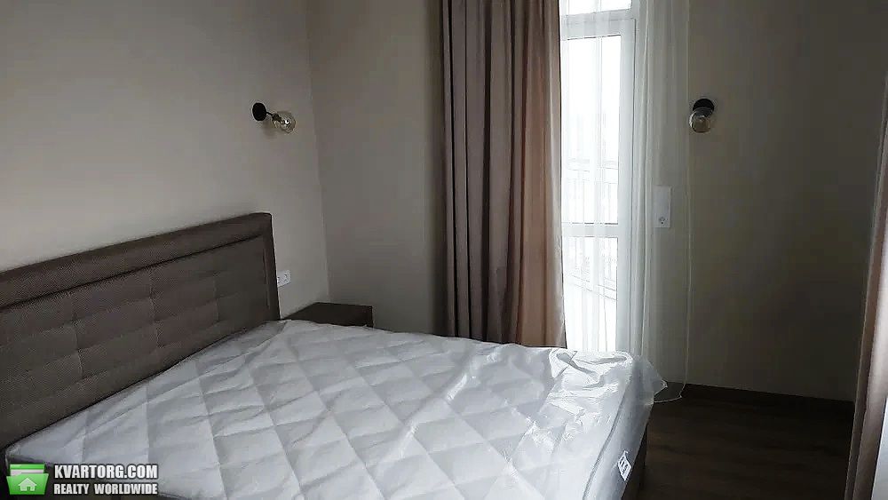 Rent out 2-room apartment. Львов, Залізнична — photo 4