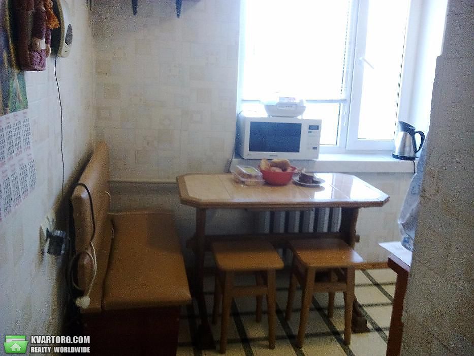 Sell 3-room apartment. Киев,  Зодчих — photo 8