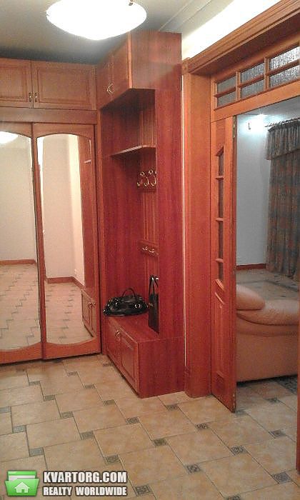 Rent out 3-room apartment. Киев, Питерская — photo 2
