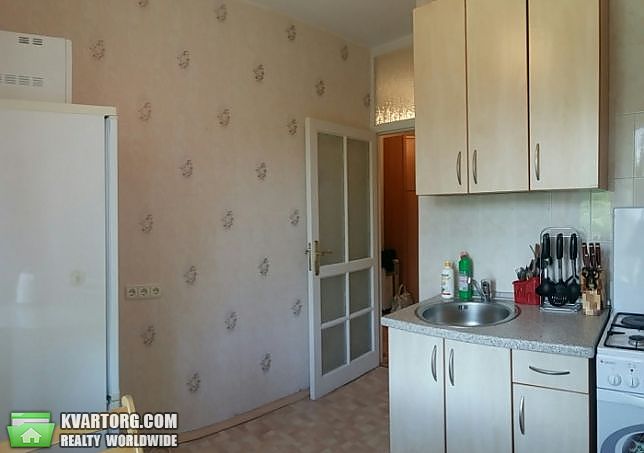 Rent out 2-room apartment. Киев, Лаврская — photo 3