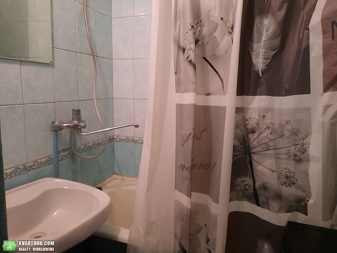 Rent out 2-room apartment. Киев,  Тростянецкая — photo 7