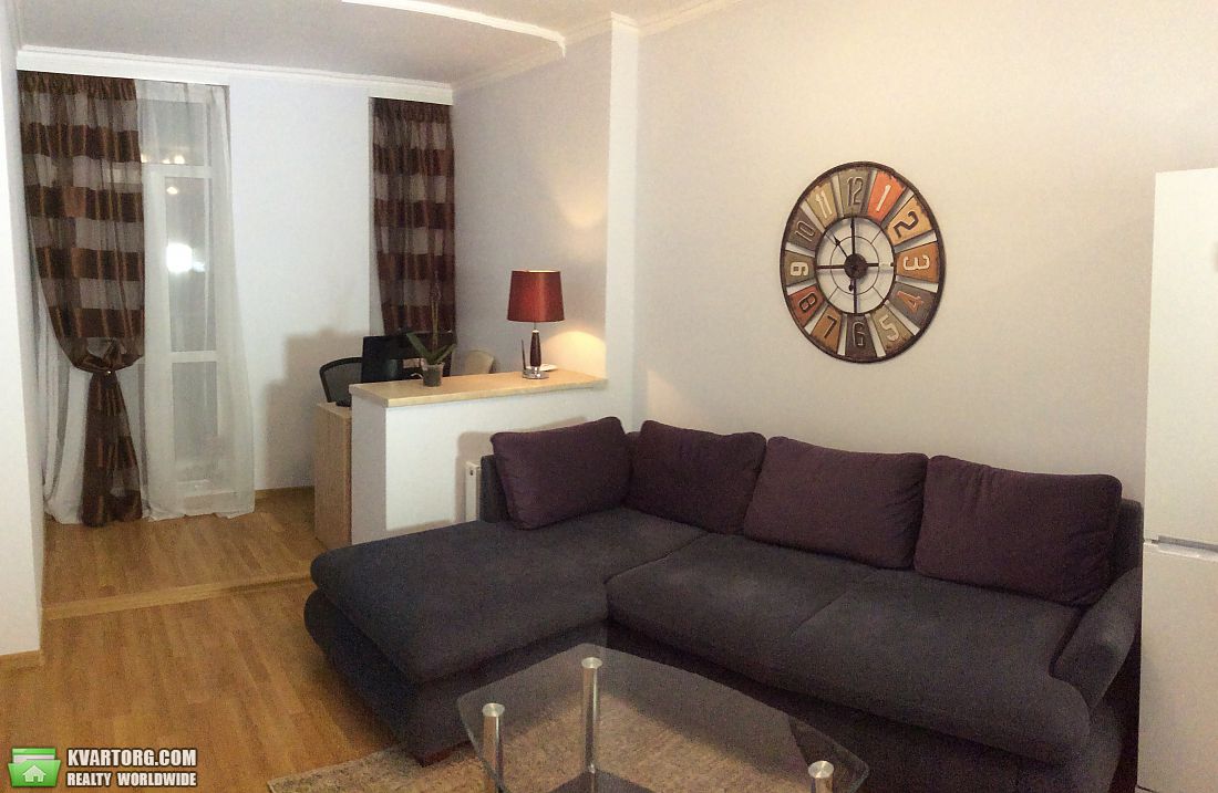 Rent out 1-room apartment. Киев, Регенераторна — photo 2